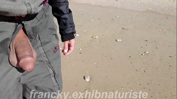 Out of season, on a walk on the beach, I show off my cock and jerk off,