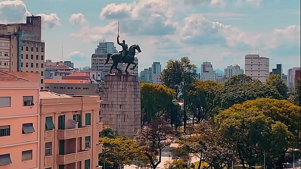 HE PUT A PORN FILM ON AND CALLED THE NEIGHBOR TO FIX THE LAMP.